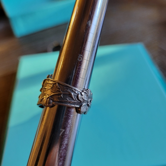 Antique Vintage Wild Prarie Roses Spoon Ring in Sterling Silver - Picture 12 of 12